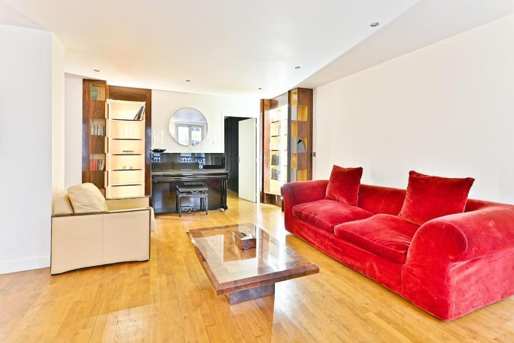 Prestigieux Et Lumineux De 150m2 - Ii *