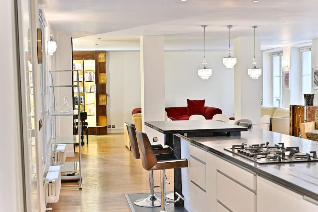Prestigieux Et Lumineux De 150m2 - Ii Parijs